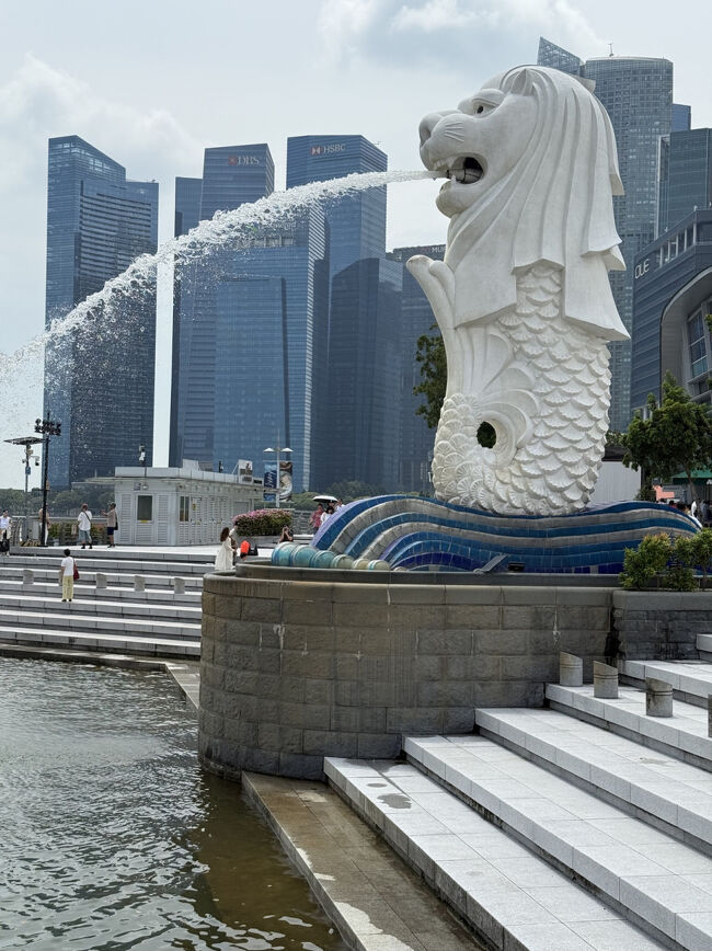 マーライオン。<br />実物見ると大きくてかわいい！