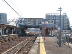 10:14、高田駅で下車。大和高田市。桜井線(万葉まほろば線)に乗り換えて奈良駅へ向かいます。