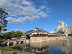 バスに揺られて広島城

https://hiroshimacastle.jp/