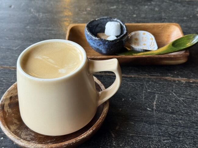 ノドが渇いたので先にコーヒー