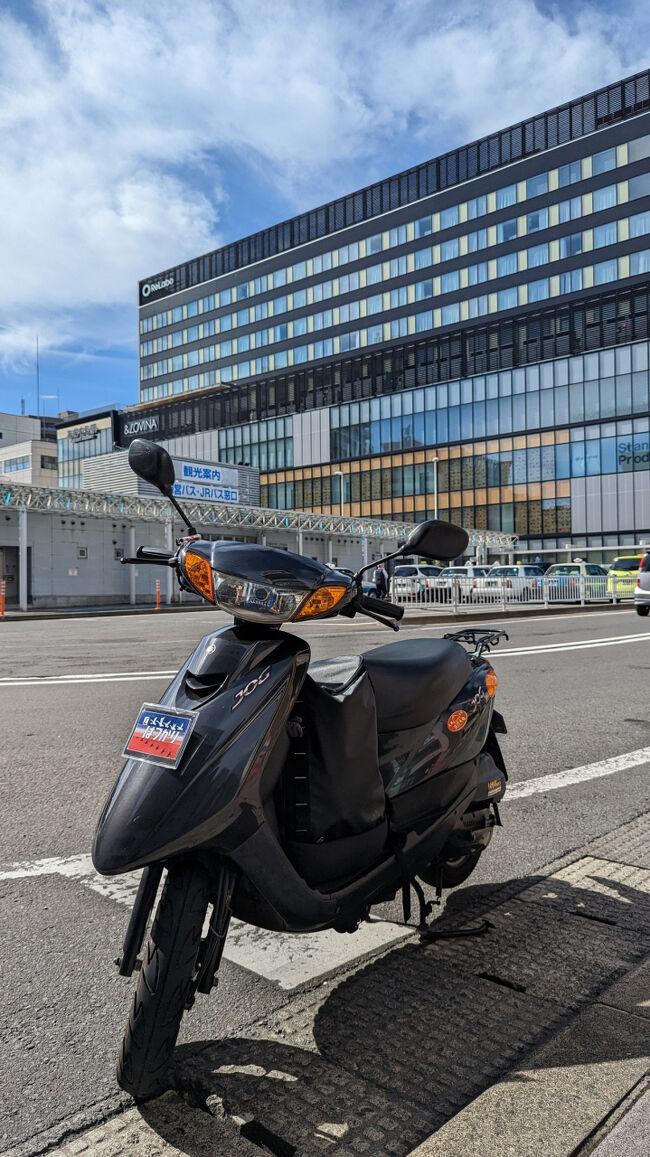 青森駅前でも記念撮影！<br />新駅舎に建て替わってから初めて来たので、ずいぶん綺麗で立派になったな～という印象でした笑