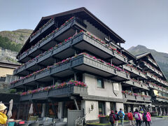 6:36  ツェルマットのホテルに戻ってきました。どこに行くにも便利な立地で、駅からも徒歩でOKです。