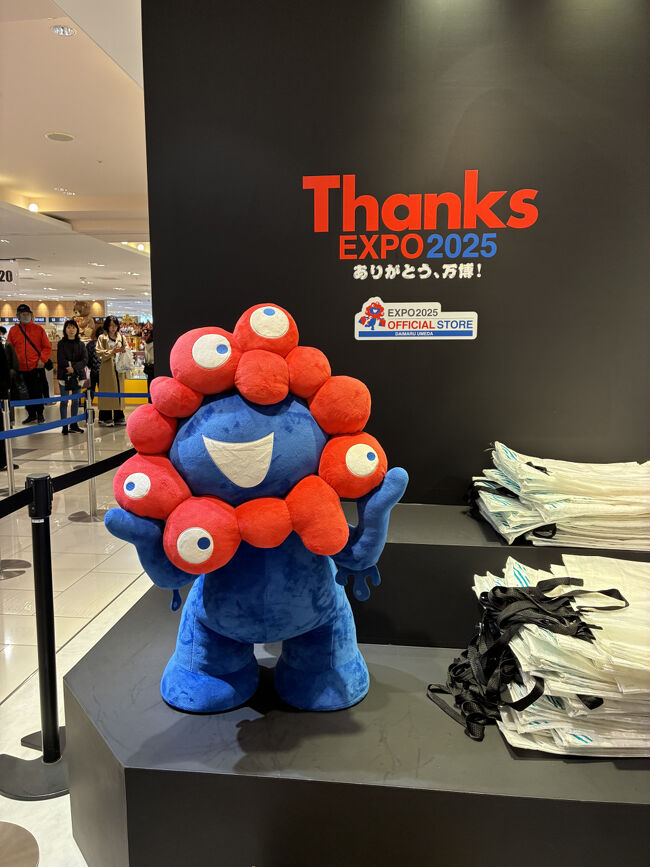 でかぬいぐるみがお出迎え！