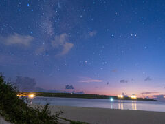 【与那覇前浜ビーチ】
時間は１９時。ちょうどマジックアワーが見れました*・ﾟ・*:.｡.*.｡.:*・☆*・ﾟ・*:.｡.*.｡.:*・