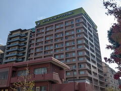 9:50
本日のお宿に荷物を預けます。
何も考えずに三宮駅で降りましたが、1個前の貿易センター駅が最寄駅です。