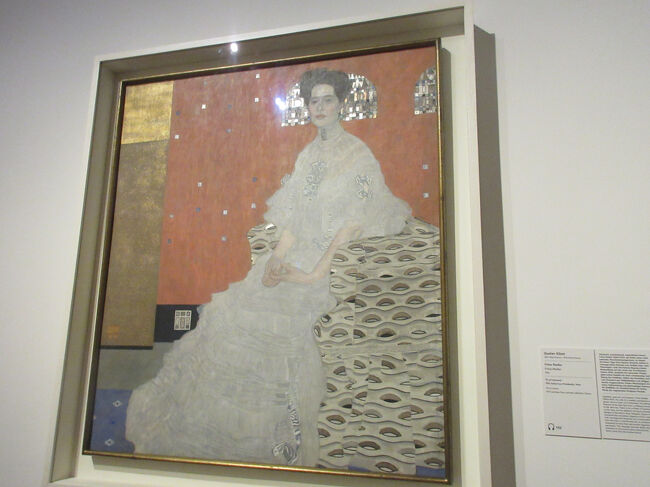 素敵だな、と思った絵は写真に収めたくなります。