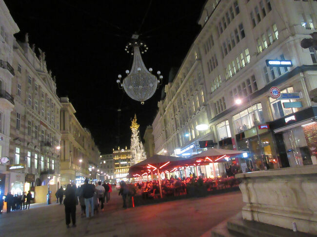 食後は、街を散策しつつホテルに戻ります。