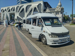 バトゥミからマルシュルートカでコブレティまで行きました。運賃は3ラリ、40分ほどでコブレティに着きました。