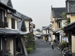 八日市・護国の家並みを そろりと通り過ぎ‥