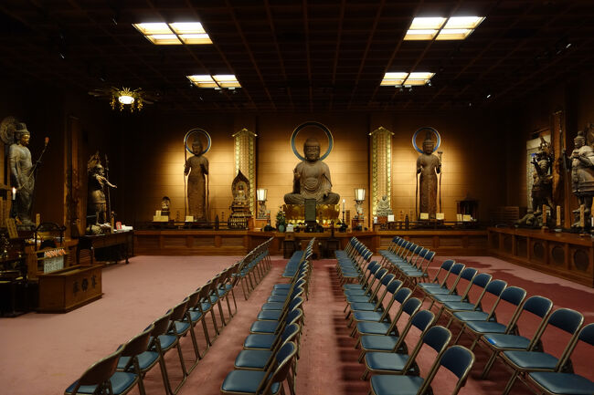 宝物殿には、多くの国宝・重要文化財の貴重な仏像が安置されています。<br />道成寺は、貴重な仏像の撮影やSNSへの投稿などもOKの珍しくオープンな寺院です。好きなだけ撮って下さいねというスタンスは、ぱっと思い出したのが奈良の飛鳥大仏ぐらいでほぼ記憶にありません。