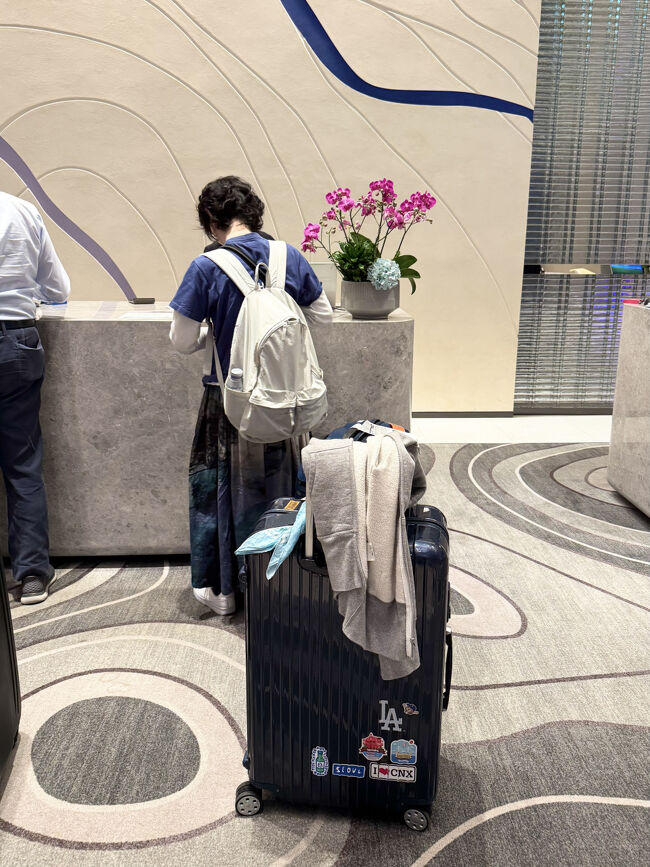 バスは無料<br />空港←→ホテルはGoogleマップだと近そうだけども<br />かなり距離あったので徒歩は無理です<br /><br />チェックインします<br /><br />ハイアットリージェンシー桃園<br />https://maps.app.goo.gl/pFrhvUWvszWhEyKM9?g_st=ipc<br />