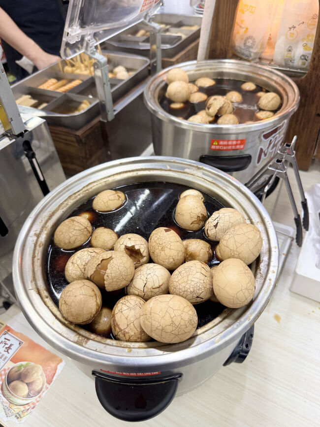 これが事前リサーチによく登場してた茶葉蛋ね！