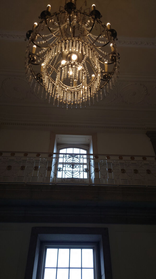 ここは元城であったので、建物も豪華です