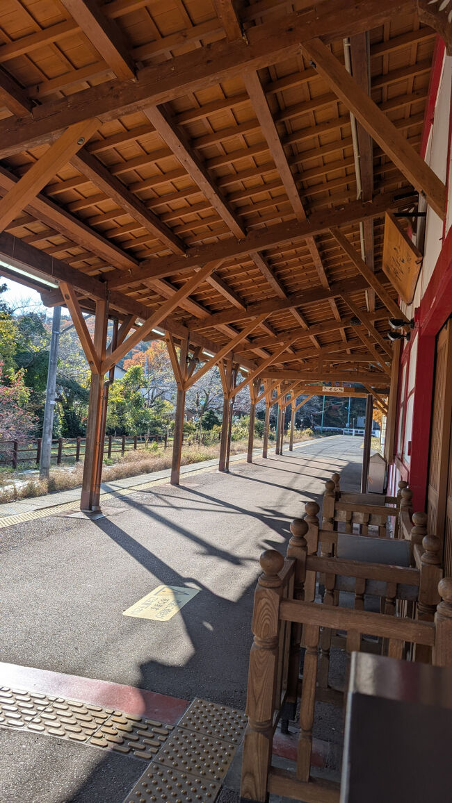 ホームの雰囲気も、当時を思い起こさせるようなレトロな雰囲気で、とても魅力を感じました。