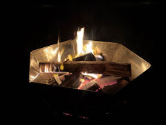 太陽が沈んだら寒くなってきたー
早めに焚き火