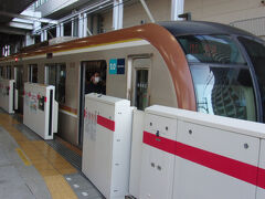 今日のミニトリップは、メトロ副都心線Fライナー/東横線内特急電車が多摩川を渡り、武蔵小杉駅で各駅停車に乗り換えるところから始まる。