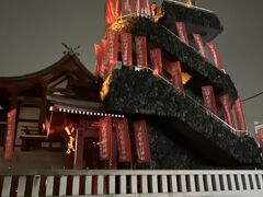 ホテルに戻る途中、穴守稲荷神社を発見
京急の駅名にもなっている神社ですが、え、何でしょうか？