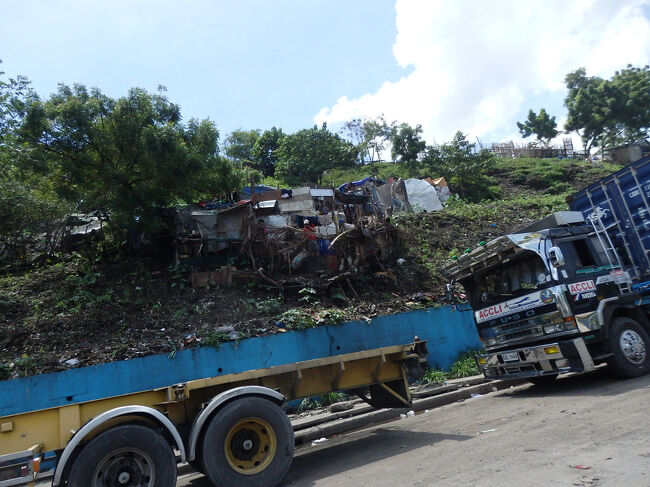 ・スモーキーマウンテン　<br /><br />家っぽいのが見える！？<br />