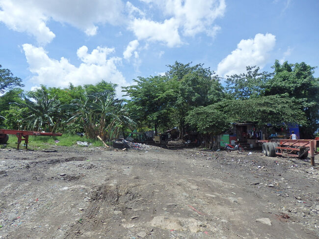 ・スモーキーマウンテン　<br /><br />中へ。<br />