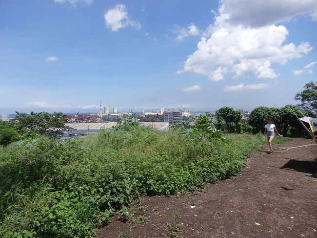 ・スモーキーマウンテン　<br /><br />今では、ほぼゴミも撤去され、こんな感じに。<br />