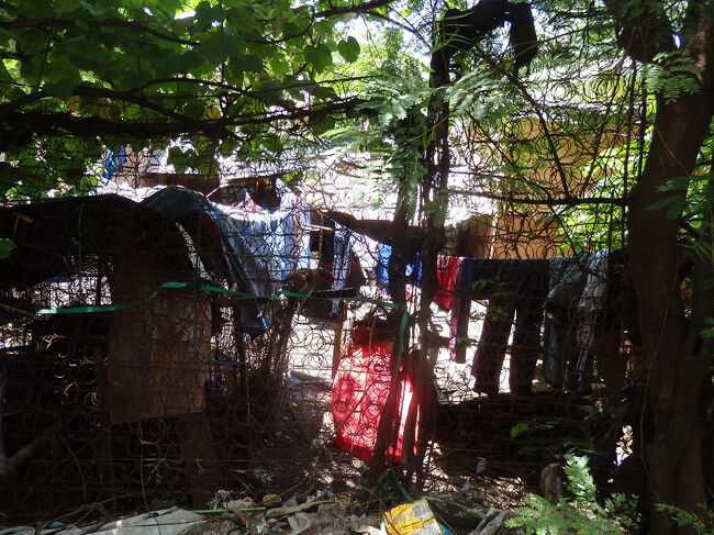 ・スモーキーマウンテン　<br /><br />また、家があった。<br />