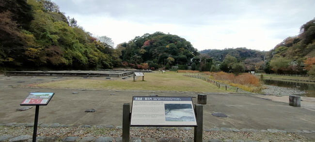 奥まで行ってませんが、発掘の結果の配置の説明案内が、奥まで続いているようでした