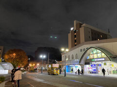 山手線に乗り換えて目白駅に着きました。