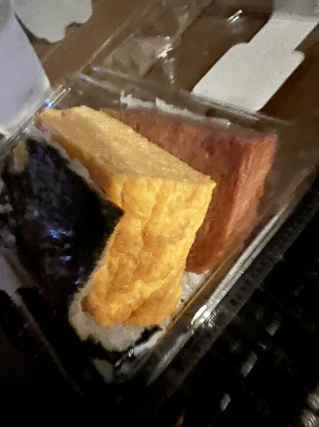 23:13<br />お風呂に入り、お夜食をベランダでいただきました<br />福助のポーたまです、ほぼ玉子、笑。。