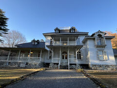 内部の見学には200円必要なので、外観のみ見学し撮影しました。