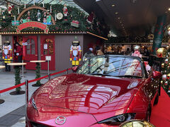 六本木ヒルズのクリスマスマーケット始まりました。