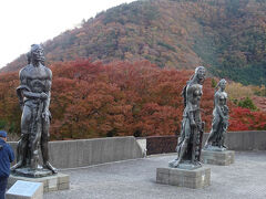 彫刻の森駅で下車して徒歩３分くらいで「彫刻の森美術館」に到着しました。
ここを訪れたのは初めてです。箱根フリー切符の割引で1900円
