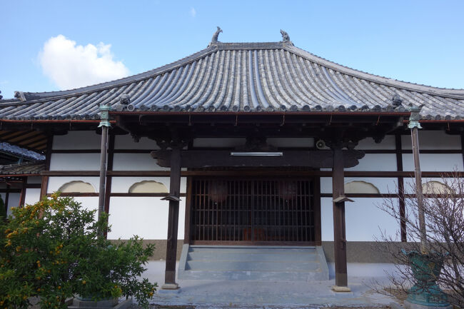 養源寺は、吉宗の生母・浄園院が篤く信仰していた日蓮宗大黒天を祀っています。<br />吉宗が四男に生まれながら、紀州藩主となり、後に江戸幕府の将軍にもなったことから、出世大黒天として有名になったそうです。<br />吉宗の奥方である寛徳院の供養のため、寛徳院の江戸屋敷を船で養源寺まで運び、書院として移築しています。