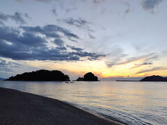 17:08　咸陽島公園に下りてきました。
この日の日没時間は17:16です。

（以下、似た写真が続きます。どうぞスルーしてください）