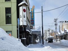 ホテルをチェックアウトして送迎バスでバスターミナルまで送ってもらいました
去年も利用したお土産屋さん「北都」さんで大好きな「氷下魚」などを買い込みました