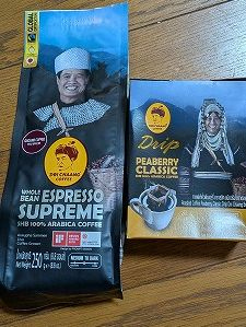 ドイチャンのコーヒー<br />ラーマ9世によるロイヤルプロジェクトとして、麻薬原料となるケシの撲滅と山岳地帯の貧困解消を目指し、代替作物としてコーヒーの栽培が奨励されたという話を聞いて、応援したいなと思い購入。<br />コーヒー好きな友人へのお土産にしたり、秋冬のピクニックにドリップパックとお湯を持って行って食後のコーヒータイムに楽しみます。<br />ピクニックにドリップパックを持っていくと、けっこう一緒に行った大人から喜ばれます。