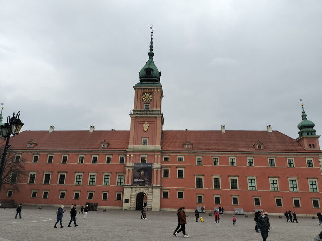 王宮 正面<br />入らずスルー