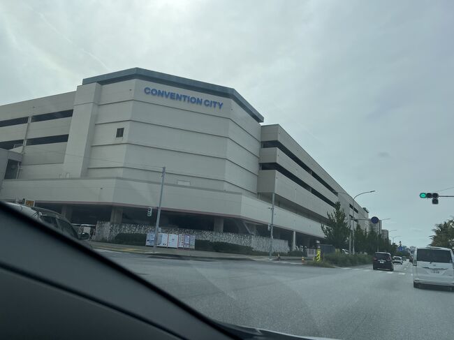 よくわからず、間違えてここに駐車したよね～笑。