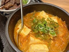 スン豆腐とハラミ丼小のセットにしました