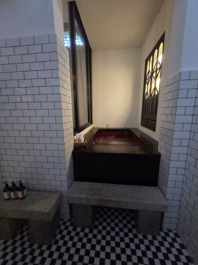 ジャグジーバスタブと