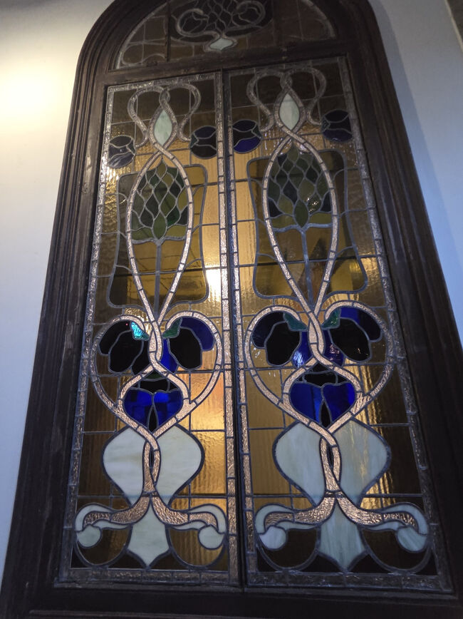 そこらかしこのステンドグラスも素敵です。