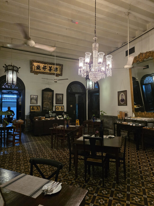 初日はゆっくりでしたが、<br />昨日に引き続き今日も朝食一番乗り