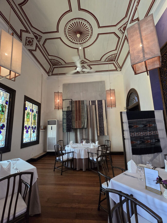 実は去年と同じテーブルに案内された。