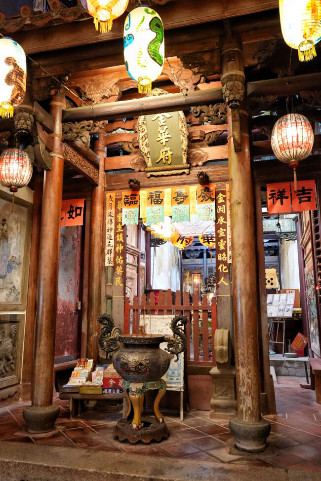 台湾にはいろんなところに廟があります