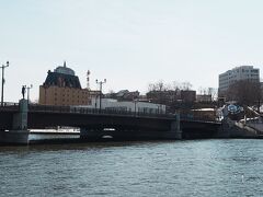 釧路のシンボル、幣舞橋がよく見えます。