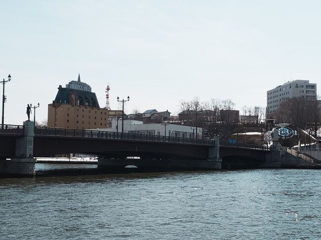 釧路のシンボル、幣舞橋がよく見えます。