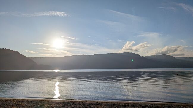 山林を駆け下り、十和田湖の南側まで周ってきました。<br />時刻は16時、そろそろ陽も沈んできました<br />