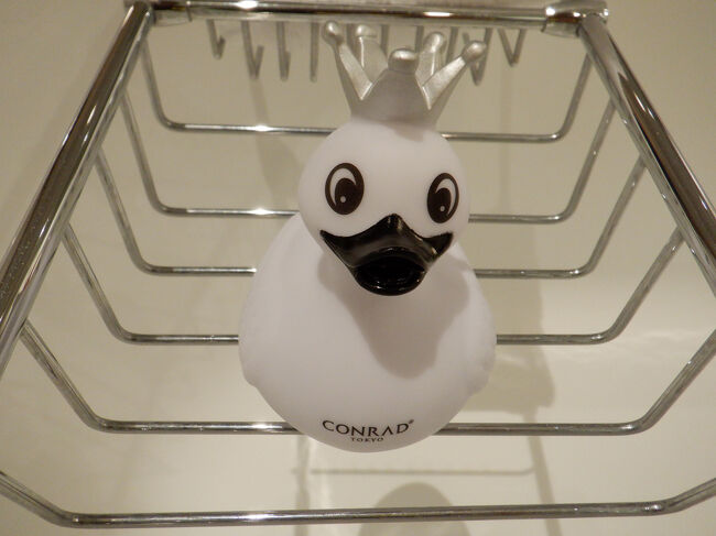 お風呂にコンラッドダック<br /><br />持って帰っていいそうです。