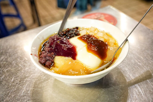 本場の豆花、美味しいね！<br /><br />ごちそうさまでした(^^)<br /><br />えっと<br />母が食べたビョーンって伸びるデザートを<br />私はなぜ食べなかったのか…