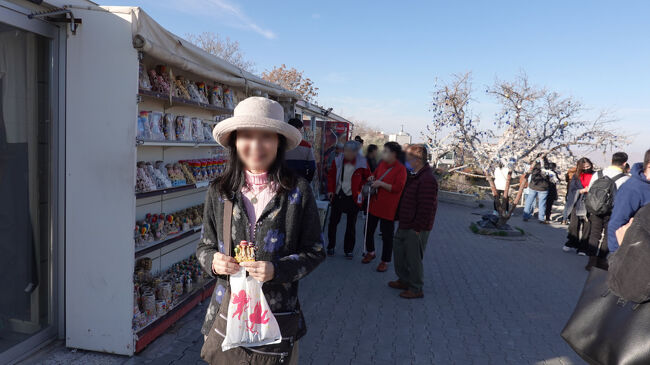 お土産に置き物を少々…<br />