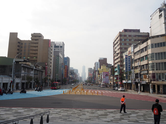 ９時少し前に出発<br />土曜日のこの時間、車少な～い＾＾